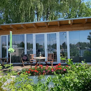 Lodge Tiny House Oder Auf Der Sunset Marina